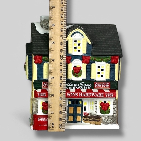 Vintage Coca Cola 1997 Town Square Village House Light Up Wiley Sons Hardware - Picture 4 of 16